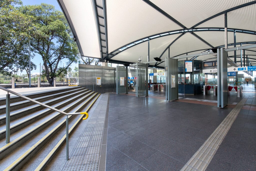 Elizabeth Quay Train Station