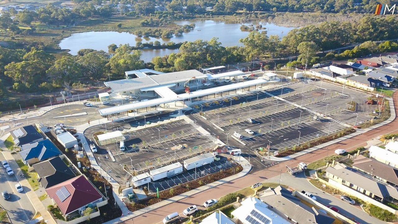 Lakelands Train Station