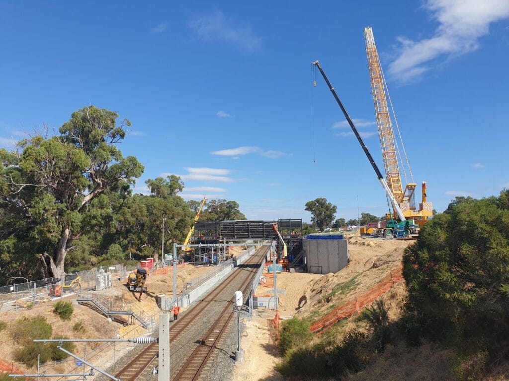 Lakelands Train Station – Major progress during 56hour rail shutdown